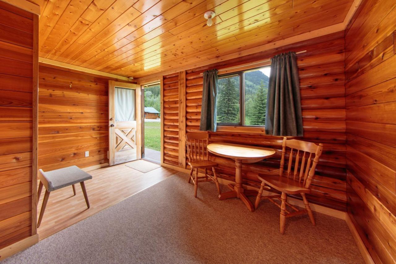 Mount Robson Lodge Luaran gambar