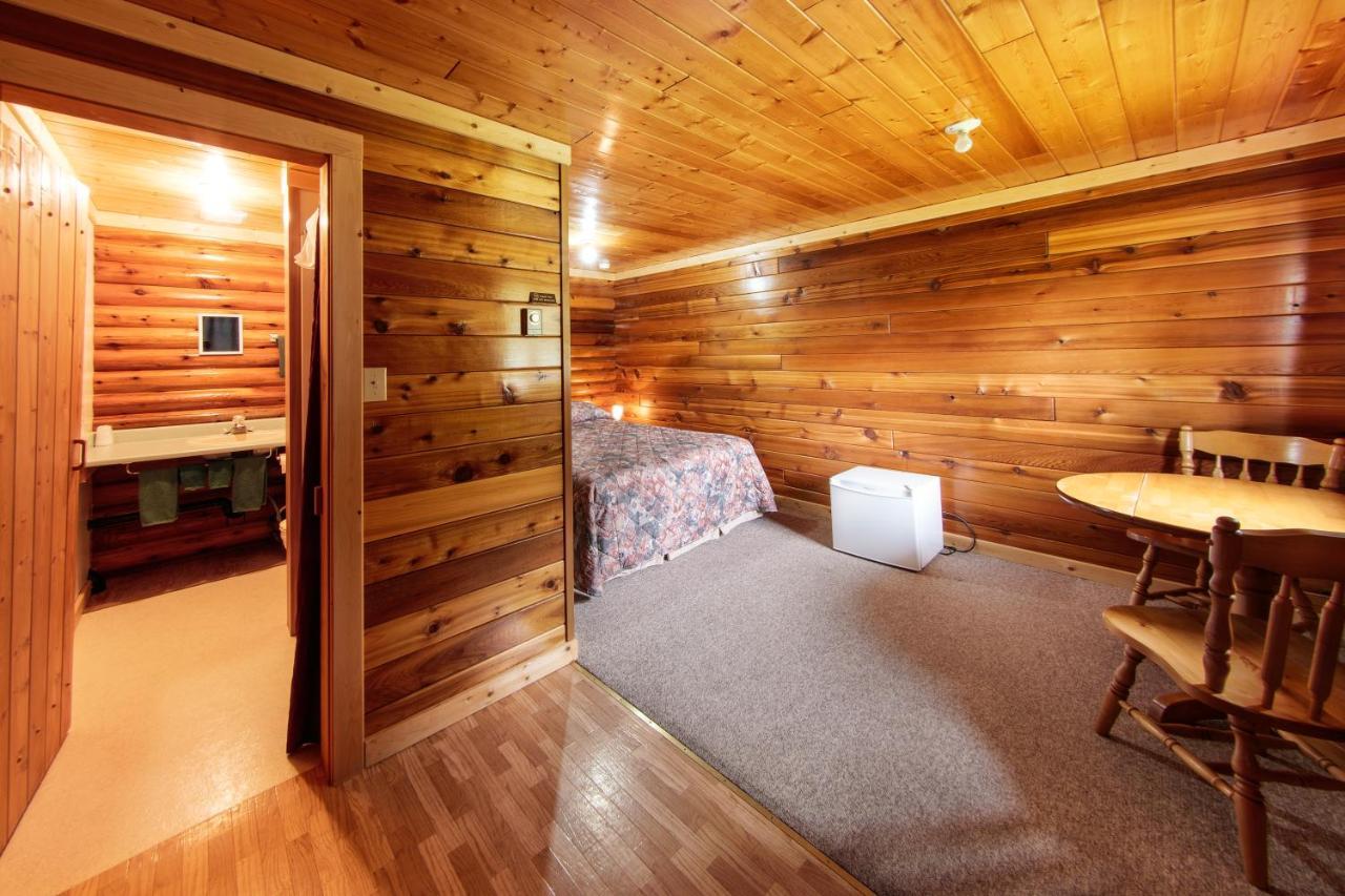 Mount Robson Lodge Luaran gambar