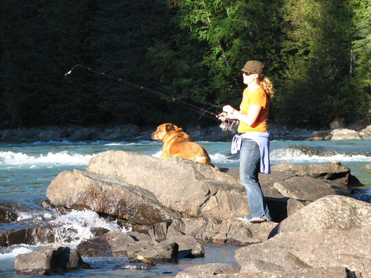 Mount Robson Lodge Luaran gambar